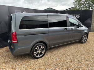 Mercedes-Benz V220 Avantgarde LWB Automatic 2018 - Image 4