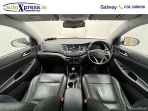 Hyundai Tucson 1.7 Premium, Manual, Reversing Came - Image 2