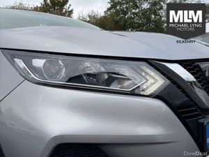 Nissan Qashqai 1.2 SV 18 4DR - Image 4