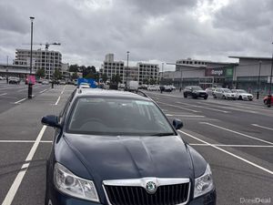 2012 Skoda Octavia  Manual - Image 4