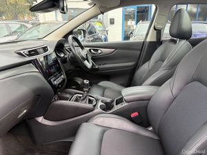 2019 NISSAN QASHQAI SV PREMIUM HiGH SPEC - Image 4