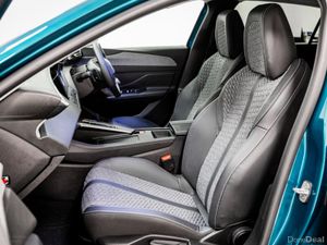 Peugeot 308 Allure Hybrid Auto 145HP - Image 4