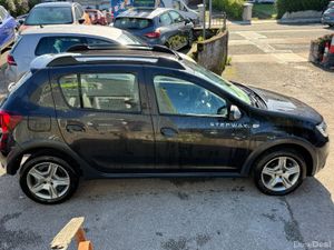 Dacia Sandero Stepway Petrol only 39000 kms - Image 4