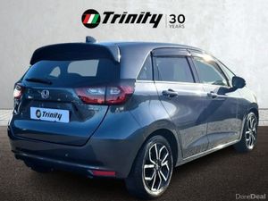 Honda Fit ** HYBRID ** AUTO ** HUGE SPEC ** TRINIT - Image 3