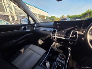 Kia Sorento K4 4X4 Phev WO SV 6DR Auto - Image 3