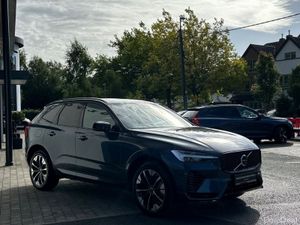 Volvo XC60 XC60 T6 Plus Dark AWD PHEV--0.95% APR F - Image 4