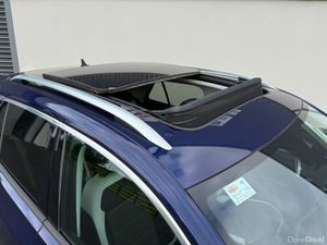 211 Volkswagen T-Roc Sport 1.5TSI 150HP - Pan Roof - Image 3