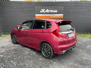 Honda Fit 1.5 HYBRID 5DR - Image 4