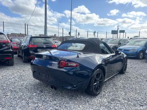 Mazda MX-5 Roadster - Image 4