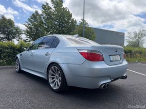 BMW M5 E60  5.0L V10 AUTO 4DR 507BHP - Image 3