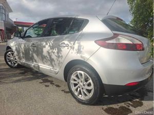 Renault Megane Dynamique 1.5 DCI 95 20 - Image 3