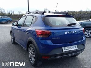 Dacia Sandero Stepway TCe 90 STEPWAY Essential - Image 2