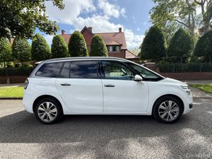✅ 7 Seat. Automatic.  Glass-roof.   2-yr Warranty - Image 2