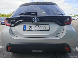 Toyota Yaris 2021 1.5L Petrol Hybrid Auto - Image 4