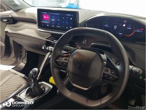 Peugeot 208 Hatchback Allure - Image 4