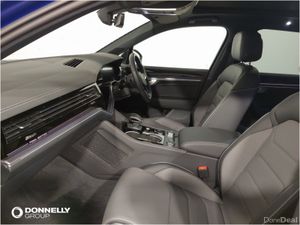 Volkswagen Touareg Diesel Estate Final Edition - Image 3