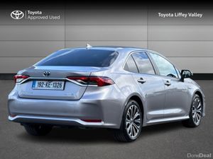 Toyota Corolla COROLLA SALOON HYBRID LUNA SPORT - Image 2