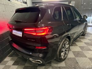 221 BMW X5 45E M-Sport - Image 3