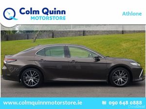 Toyota Camry Platinum Edition 2.5 Hybrid *12 Month - Image 3