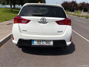 Toyota Auris 1.6 V-MATIC SPORT 132BHP 5DR - Image 2