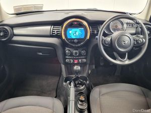 Mini Cooper 5-Door Cooper Classic - Image 4