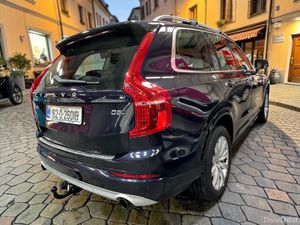 2016 Volvo XC90 D5 (235hp) AWD Momentum Geartronic - Image 2