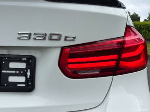 BMW 330E MSPORT AUTO 2018 - Image 4