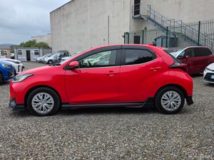 2021 Toyota Yaris Hybrid - Image 4