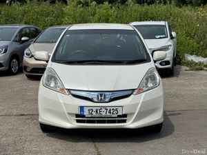 Honda Fit 1.3 Hybrid Automatic 66000 KM 2012 2KEYS - Image 3