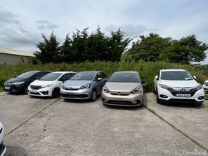Honda Fit 1.5 Hybrid 24000 KM ONLY 2022 2 KEYS - Image 2