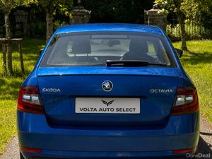 Skoda Octavia 1.5 TSI Manual - Image 3