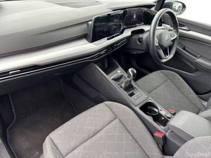 Volkswagen Golf 2.0 TDI 115HP Life - Image 2