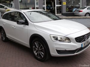 2016 VOLVO V60 CROSS-COUNTRY 2.0D4 5DR ESTATE - Image 2