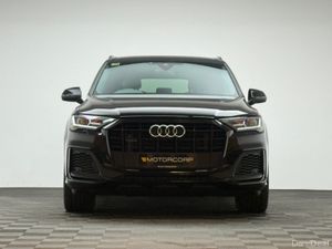 Audi Q7 S LINE BLK ED 55 3.0 TFSI E 381HP - Image 2