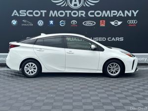 Toyota Prius 1.8 Petrol Hybrid - Image 4