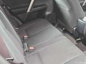 18 TOYOTA RAV4 LUNA - Image 4