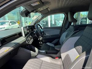 Renault 4 ELECTRIC (SCRAPPAGE DEAL AVAILABLE) - Image 3