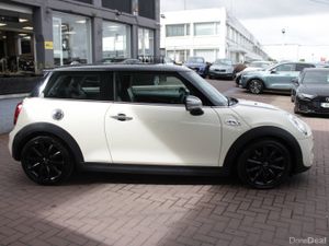2017 MINI COOPER SD 3DR HATCHBACK 2.0 AUTO - Image 3