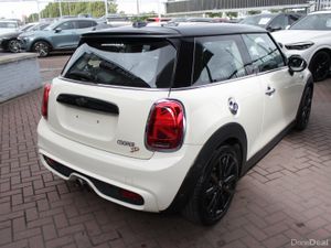 2017 MINI COOPER SD 3DR HATCHBACK 2.0 AUTO - Image 4