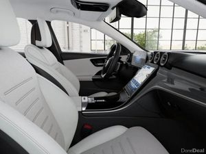 Mercedes-Benz C-Class C 200d AMG Line Plus Edition - Image 4