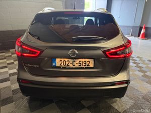 202 Nissan Qashqai 1.3 SE * V LOW KLMS * - Image 4