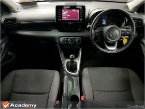 Toyota Yaris 1.0 Luna 4DR - Image 2