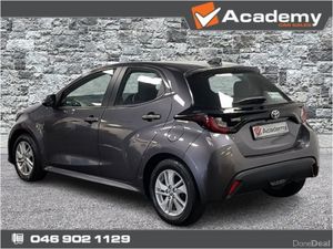 Toyota Yaris 1.0 Luna 4DR - Image 3