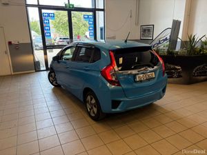 Honda Fit 1.5 Petrol HYBRID 5DR AUTO. Immaculate C - Image 3