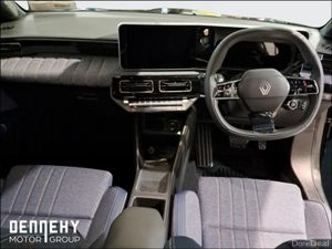 Renault 4  4 TECHNO 52KWH - Image 3