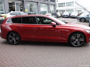 2019 VOLVO V60 T6 INSCRIPTION AWD PLUG-IN HYBRID - Image 3