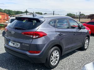 2017 HYUNDAI TUCSON 1.7CRDI SE NAV - Image 4