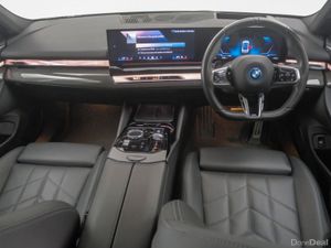 BMW i5 eDrive40 M Sport Pro Saloon - Image 4