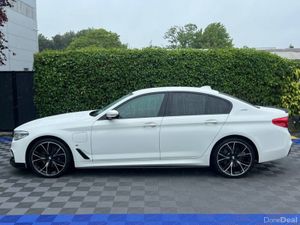 BMW 5-Series 530e M-SPORT COMPETITION 2.0 HYBRID / - Image 3