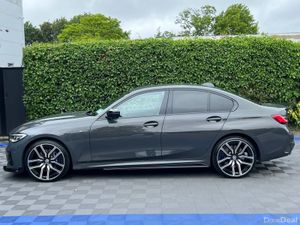 BMW 3-Series 330e M-SPORT COMPETITION 2.0 HYRBID / - Image 3